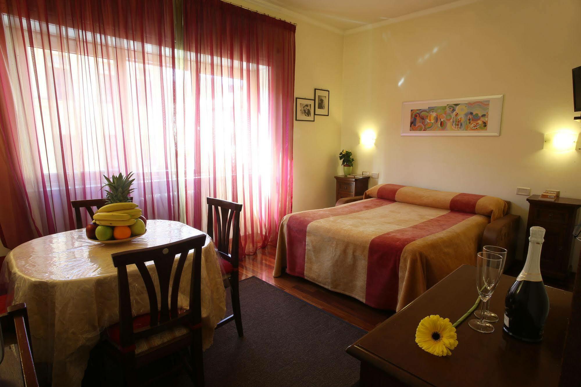 Bed and Breakfast Al Colonnato Di San Pietro Rzym Zewnętrze zdjęcie