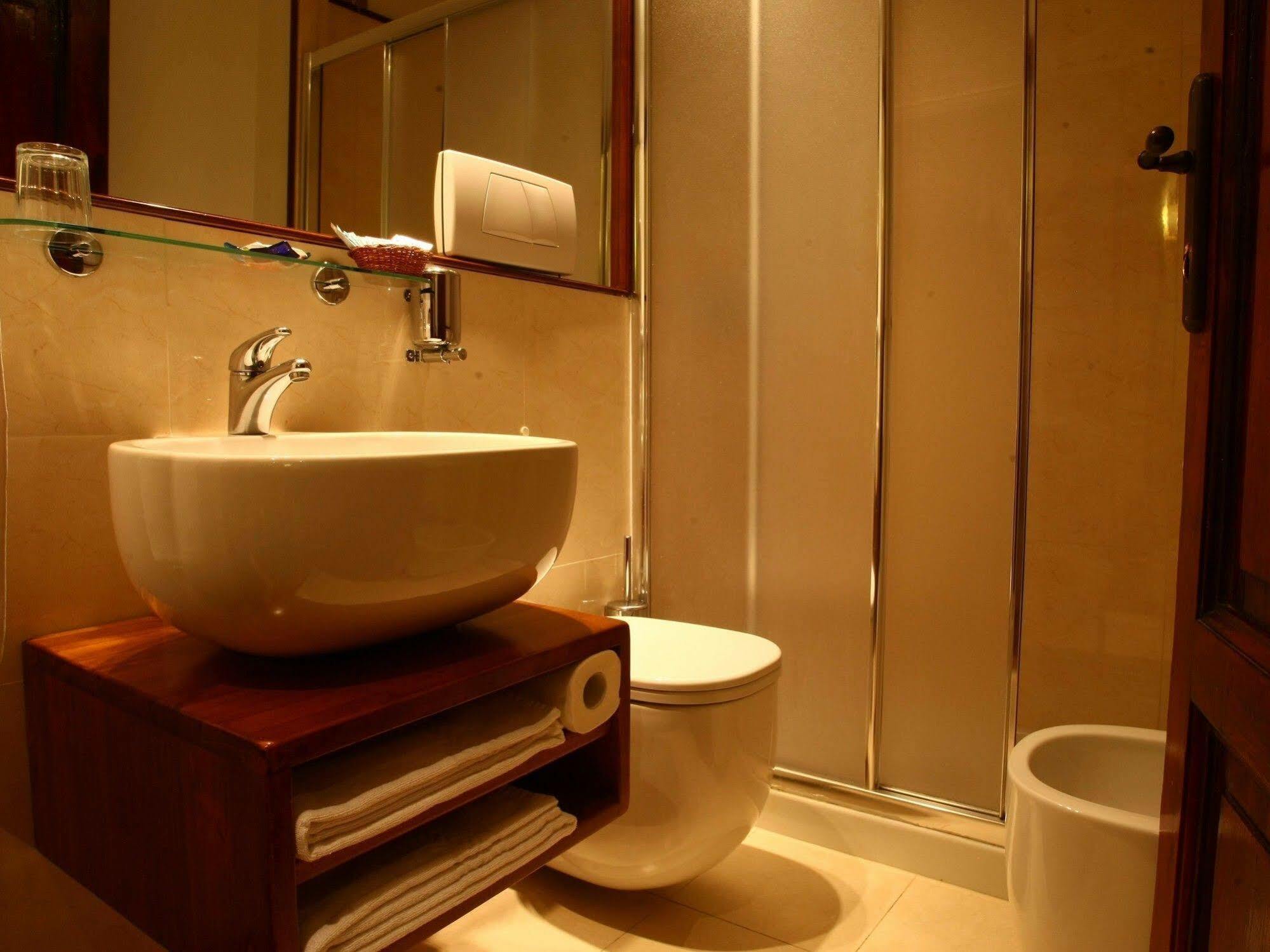 Bed and Breakfast Al Colonnato Di San Pietro Rzym Zewnętrze zdjęcie