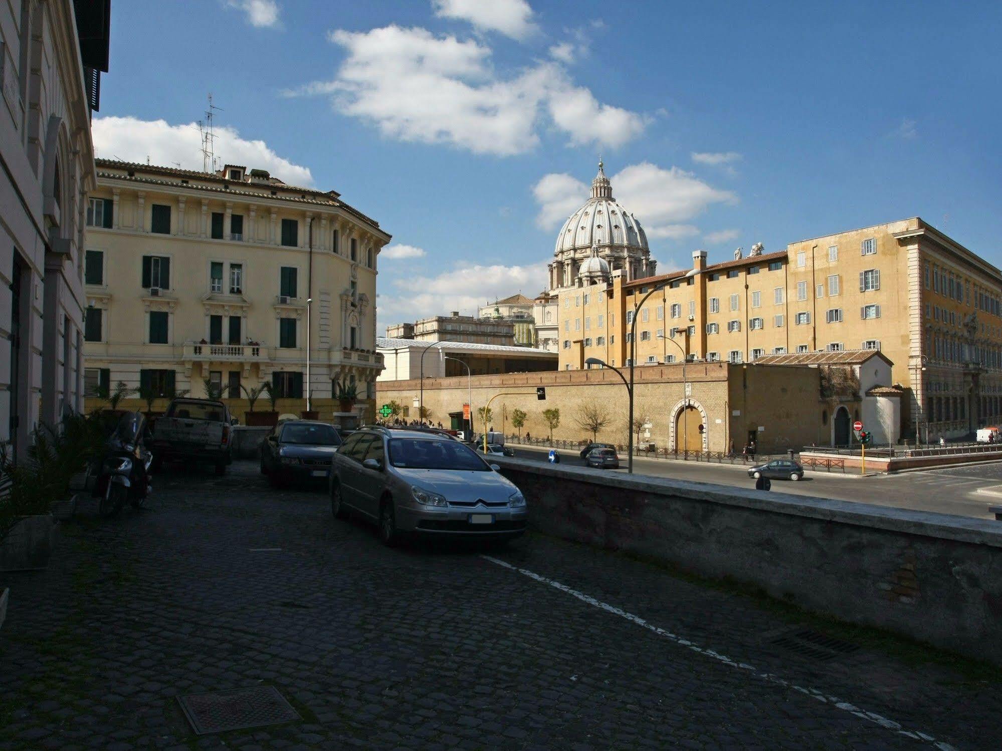 Bed and Breakfast Al Colonnato Di San Pietro Rzym Zewnętrze zdjęcie