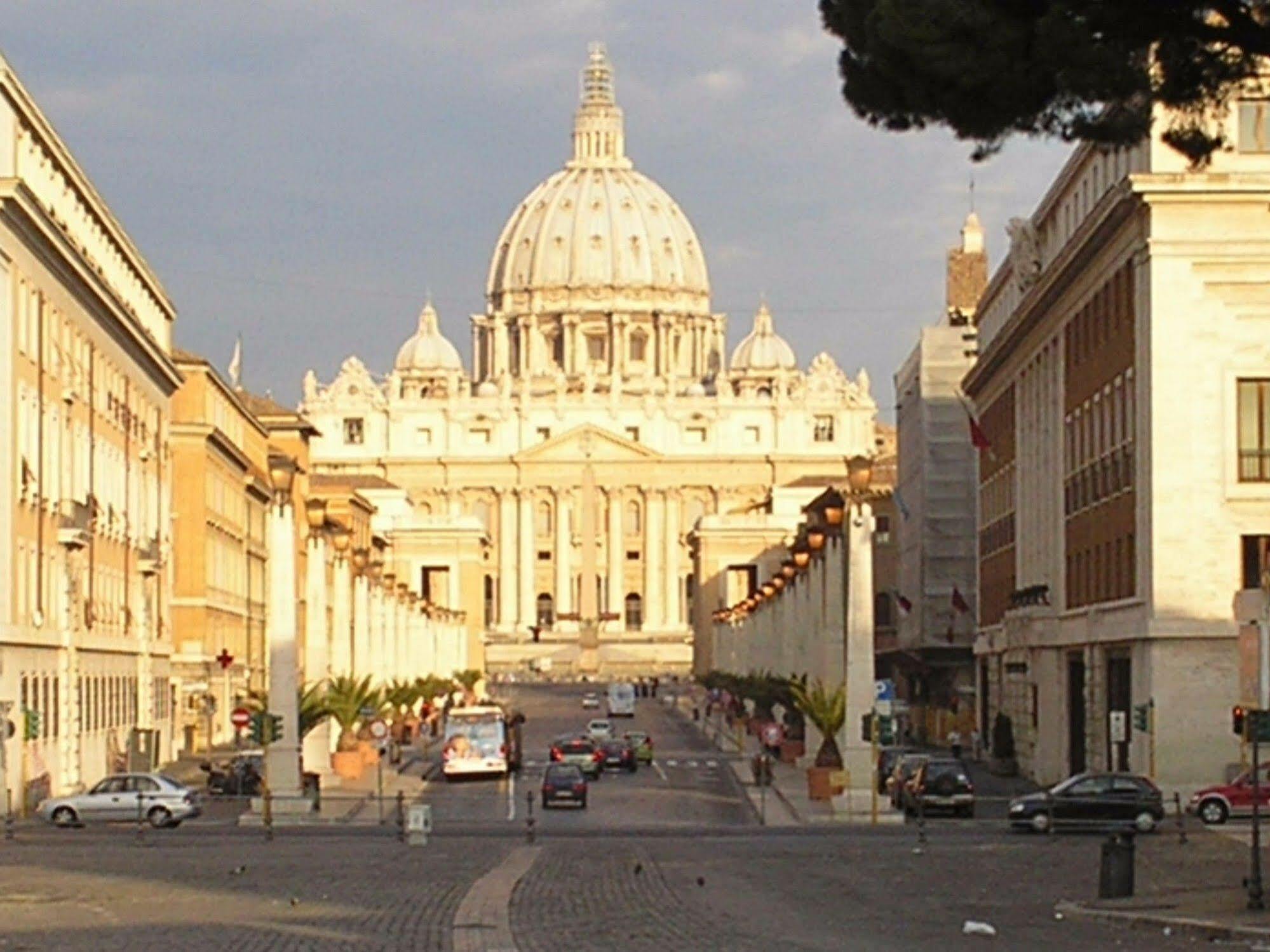 Bed and Breakfast Al Colonnato Di San Pietro Rzym Zewnętrze zdjęcie